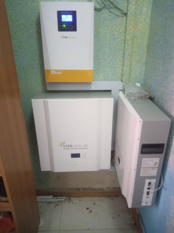 5KVA/48V Hybrid Inverter With 2X 5kW/24V Lithium ion Batteries